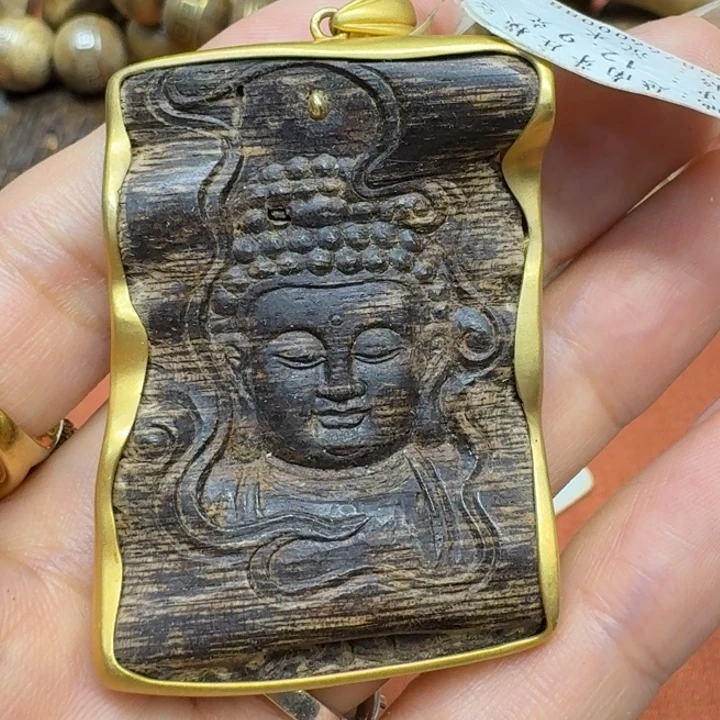 大叶紫檀（黑酸枝木类）