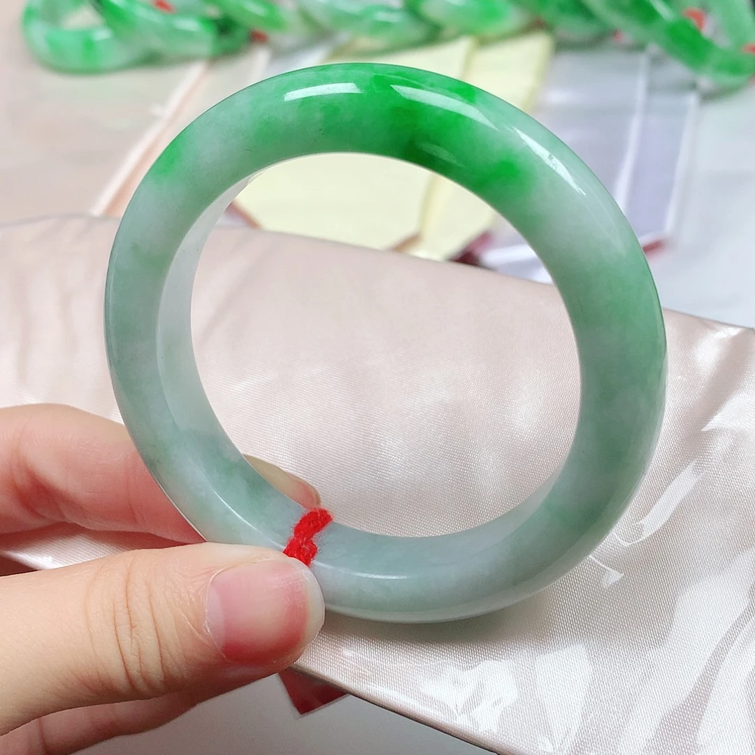 翡翠未镶嵌手镯634