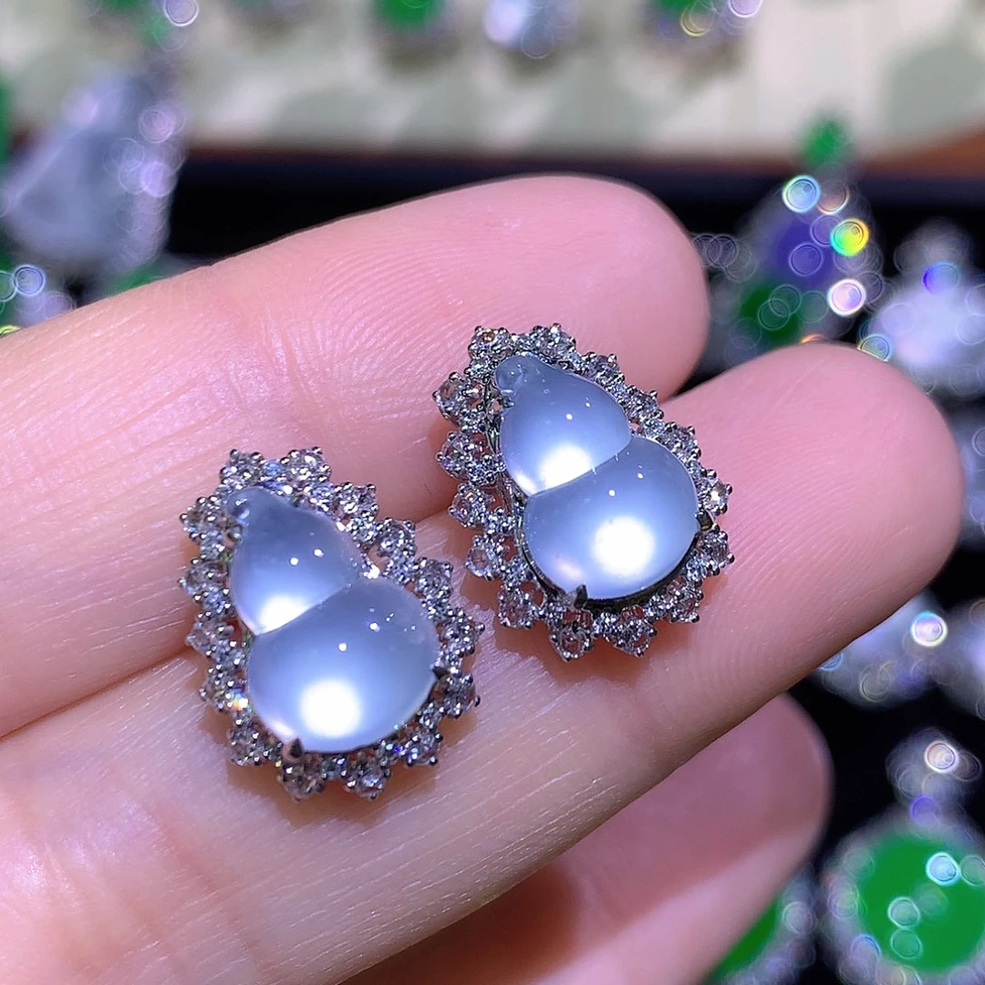 翡翠18K金镶嵌耳饰茅台白葫芦耳钉