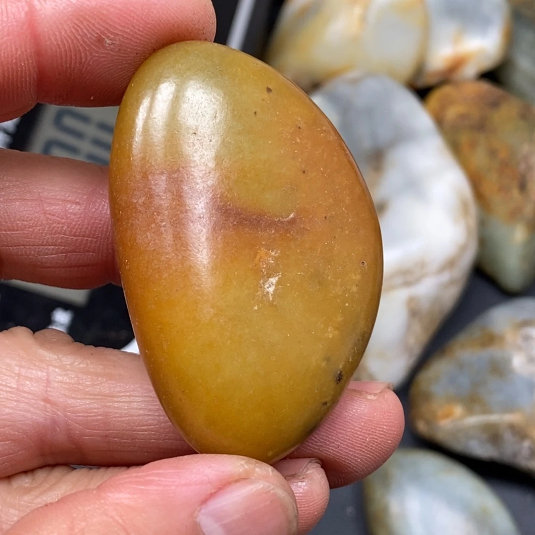 和田玉（糖玉）挂件未镶嵌