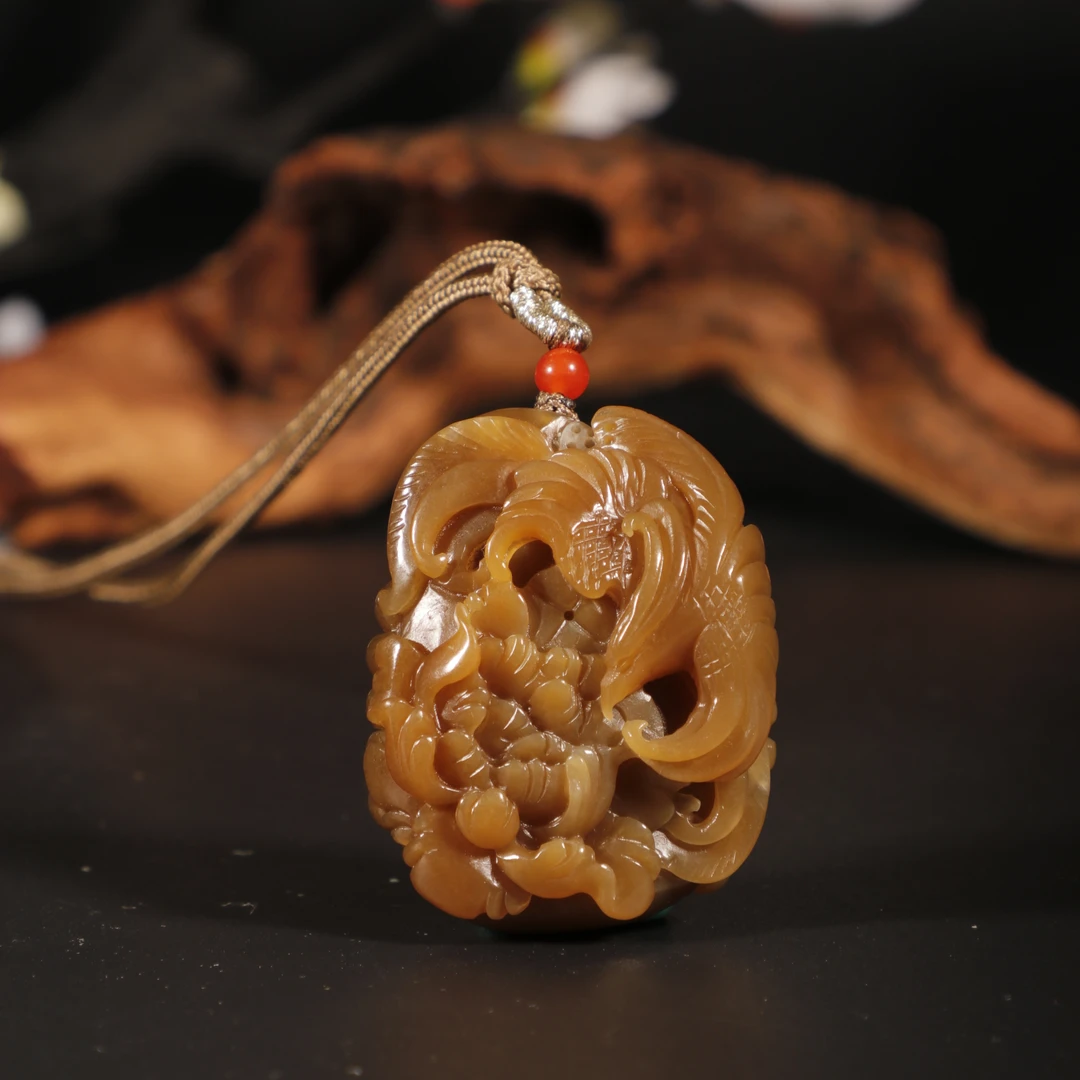 lot8804和田玉满搪色凤凰戏牡丹/云南典藏