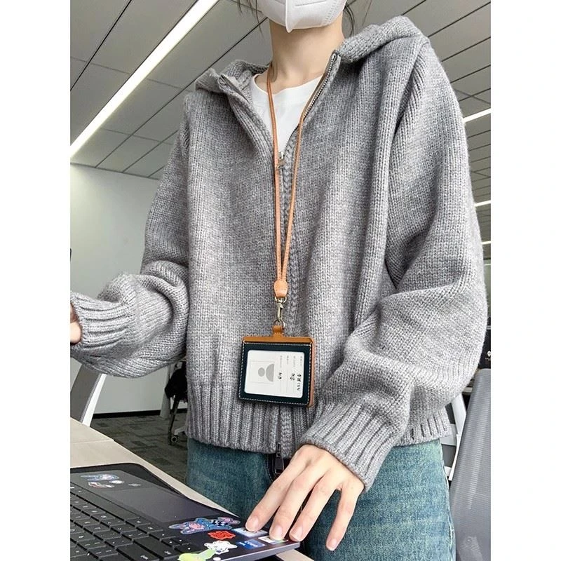 潮牌学生连帽卫衣针织开衫毛衣女秋冬时尚软糯纯色百搭外套上衣厚