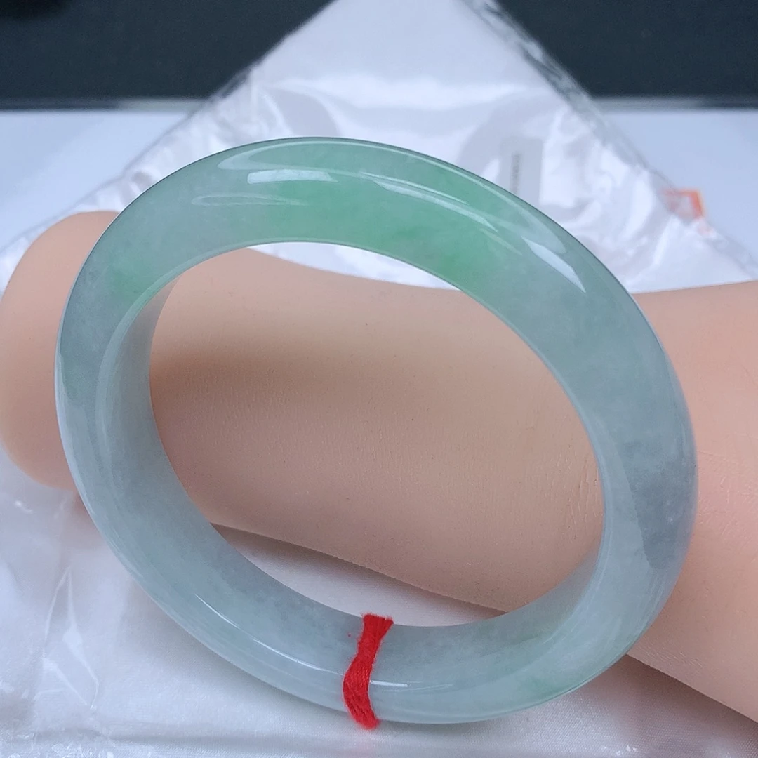 【闪购商品】未镶嵌手镯翡翠，62