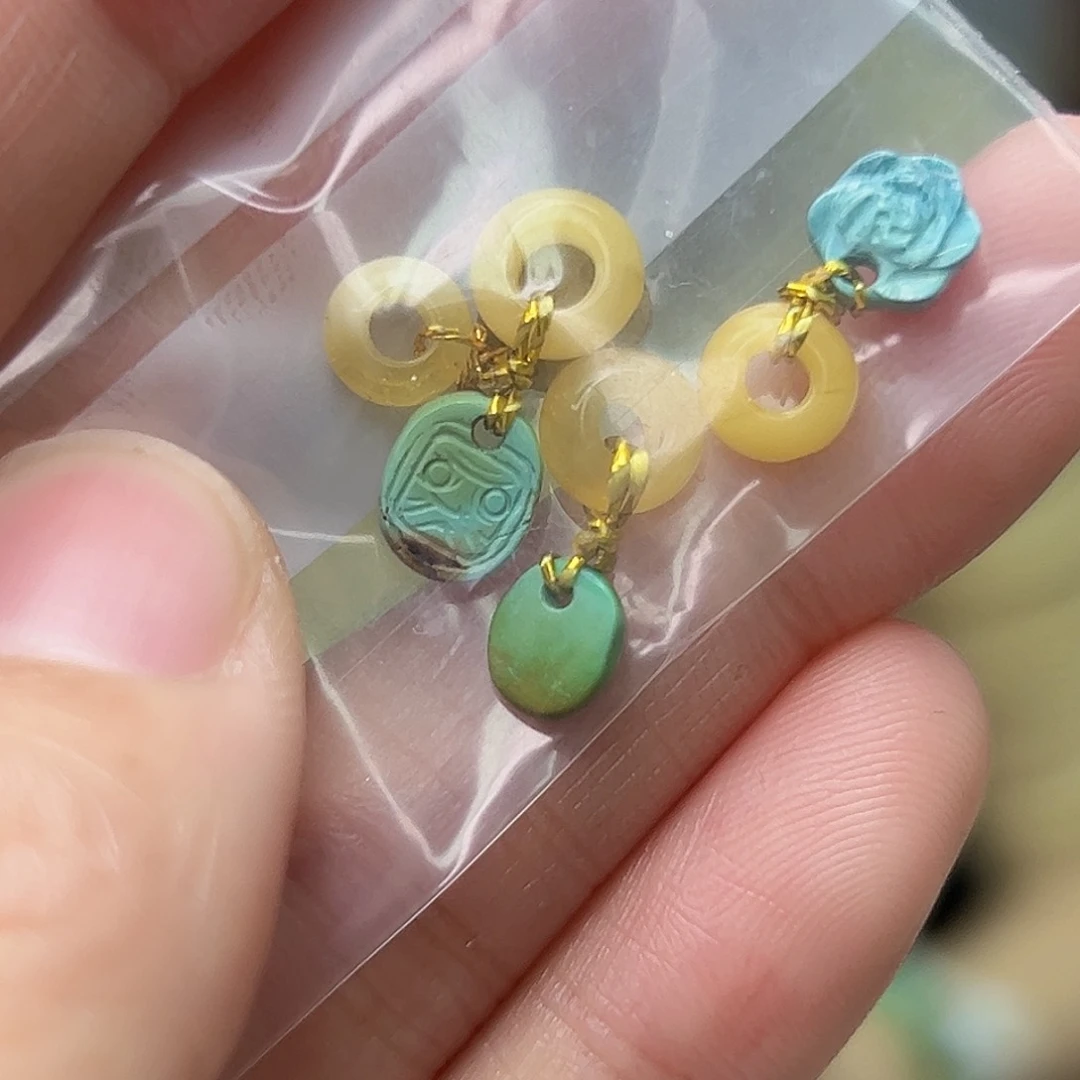 蜜蜡珠宝奇石未镶嵌