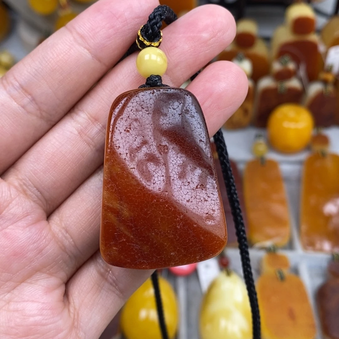 琥珀未镶嵌珠宝奇石