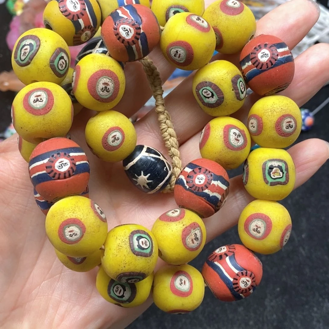 琉璃非金属琉璃珠串