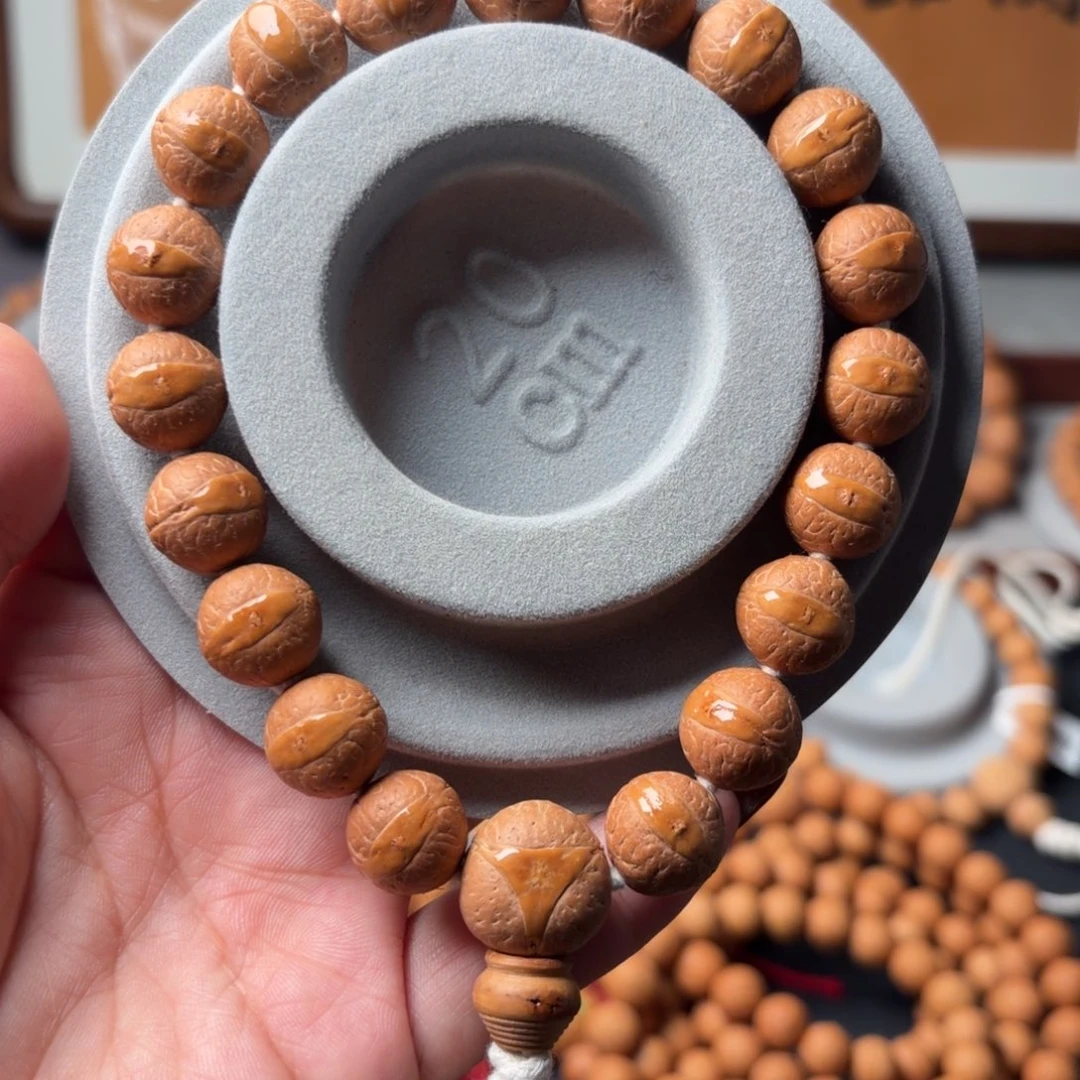 手串凤眼菩提黄金瞳