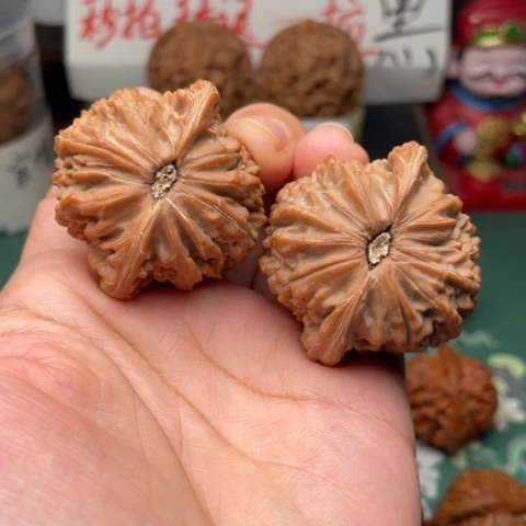 【闪购商品】把件文玩核桃天*呆42全品磨盘