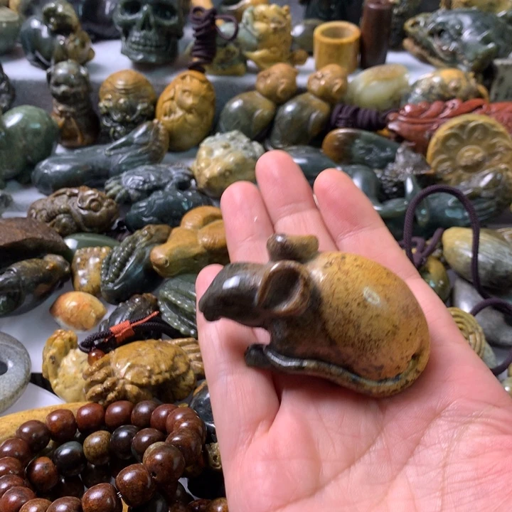 未镶嵌岫岩河磨玉（透闪石质玉）笔搁