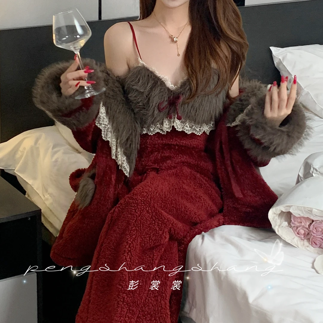 彭裳裳【烈焰瑰宝】冬装上新女士潮流保暖绒加厚睡衣舒适百搭居家服