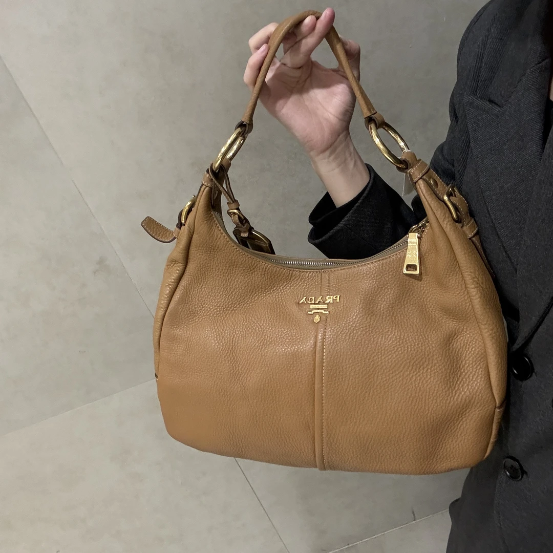95新 Prada/普拉达 【小考拉】PRADA 浅棕色hobo单肩包