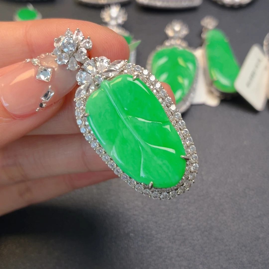 翡翠银S925镶嵌颈饰