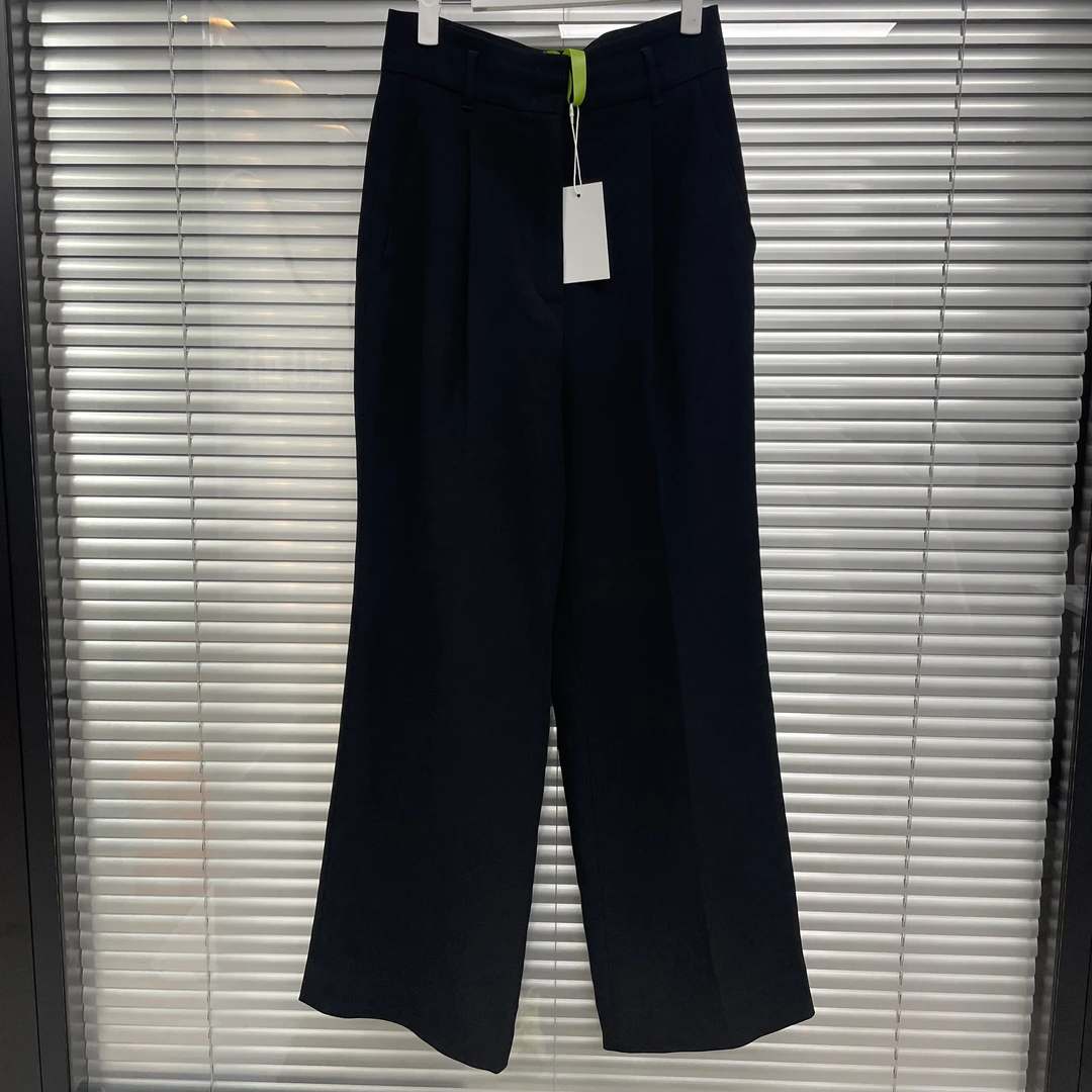 99新 MaxMara 黑色直筒裤/40码/C00973