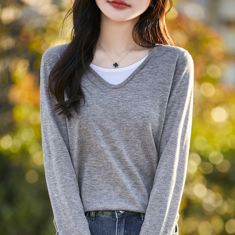 新款女士针织衫精纺羊毛V领假两件长袖春秋显瘦百搭薄款宽松时尚