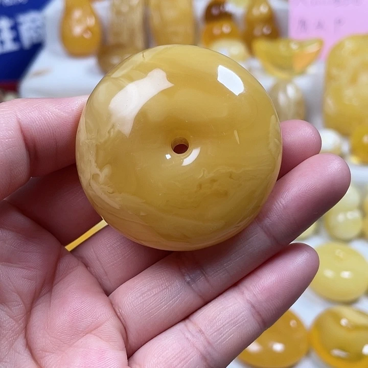 未镶嵌蜜蜡裸石奶糖白花平安扣