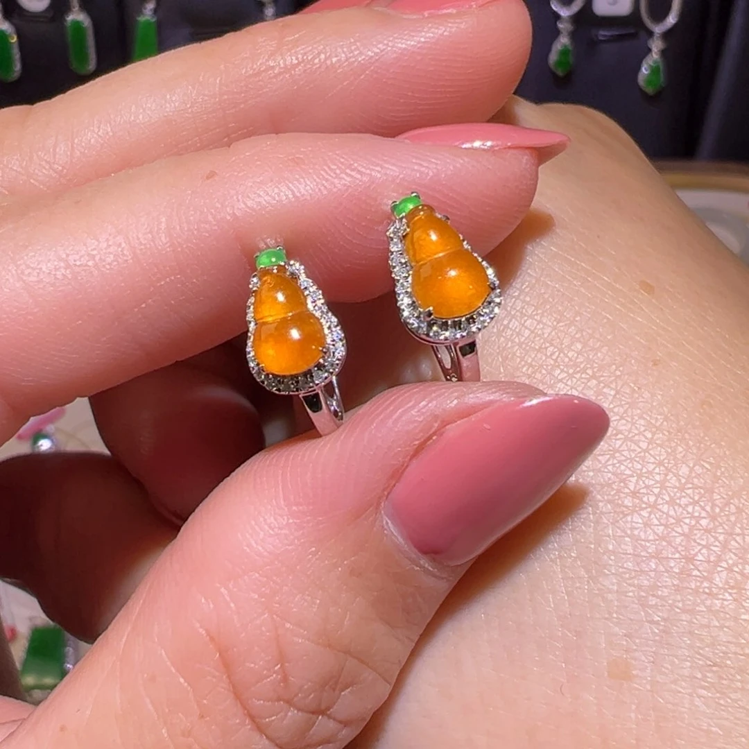 翡翠颈饰18K金镶嵌耳包