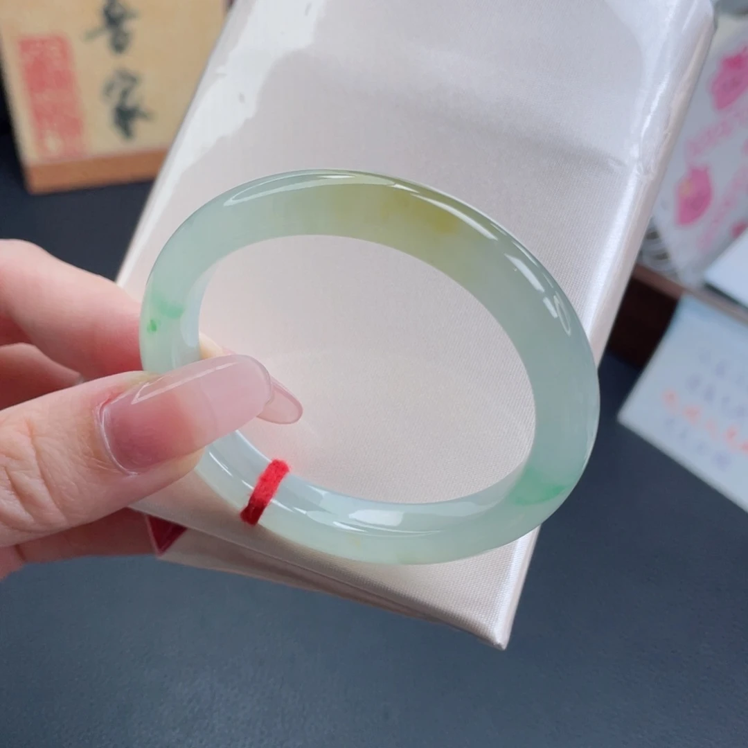 未镶嵌手镯翡翠52.0贵妃 千金难买双色玉 可遇不可求42号