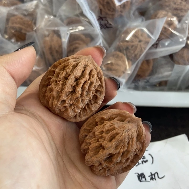 吊坠文玩核桃大虎微瑕