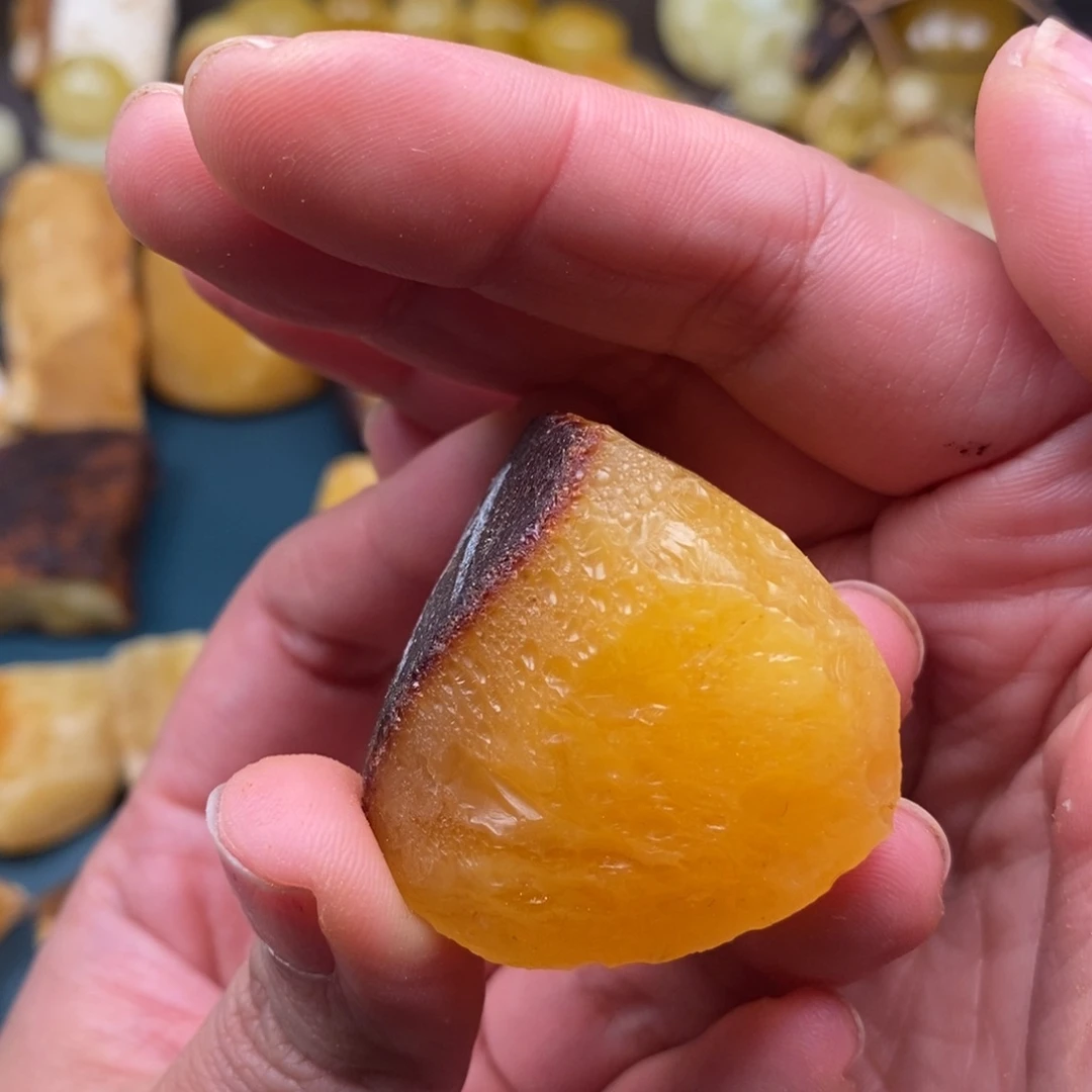 李***七定制琥珀未镶嵌蜜蜡