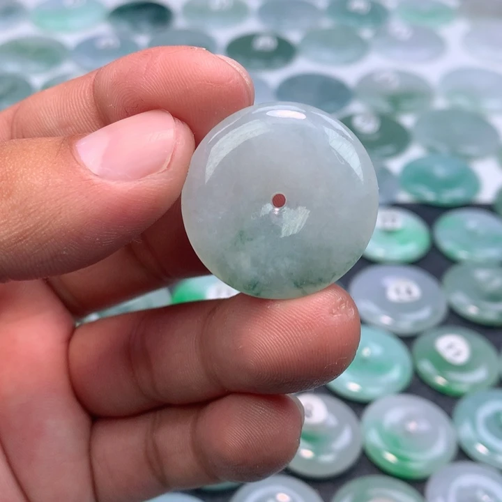 翡翠未镶嵌颈饰缅甸天然A货翡翠29-5.7