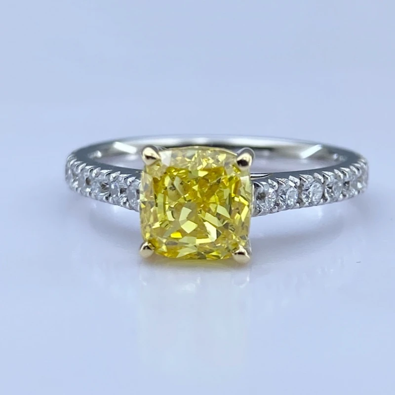 实验室培育钻石1.50克拉VVS1/10号18k白金垫形彩钻黄钻戒指招财