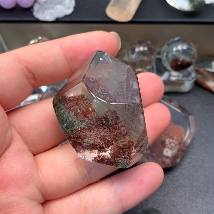 未镶嵌颈饰水晶从*水晶