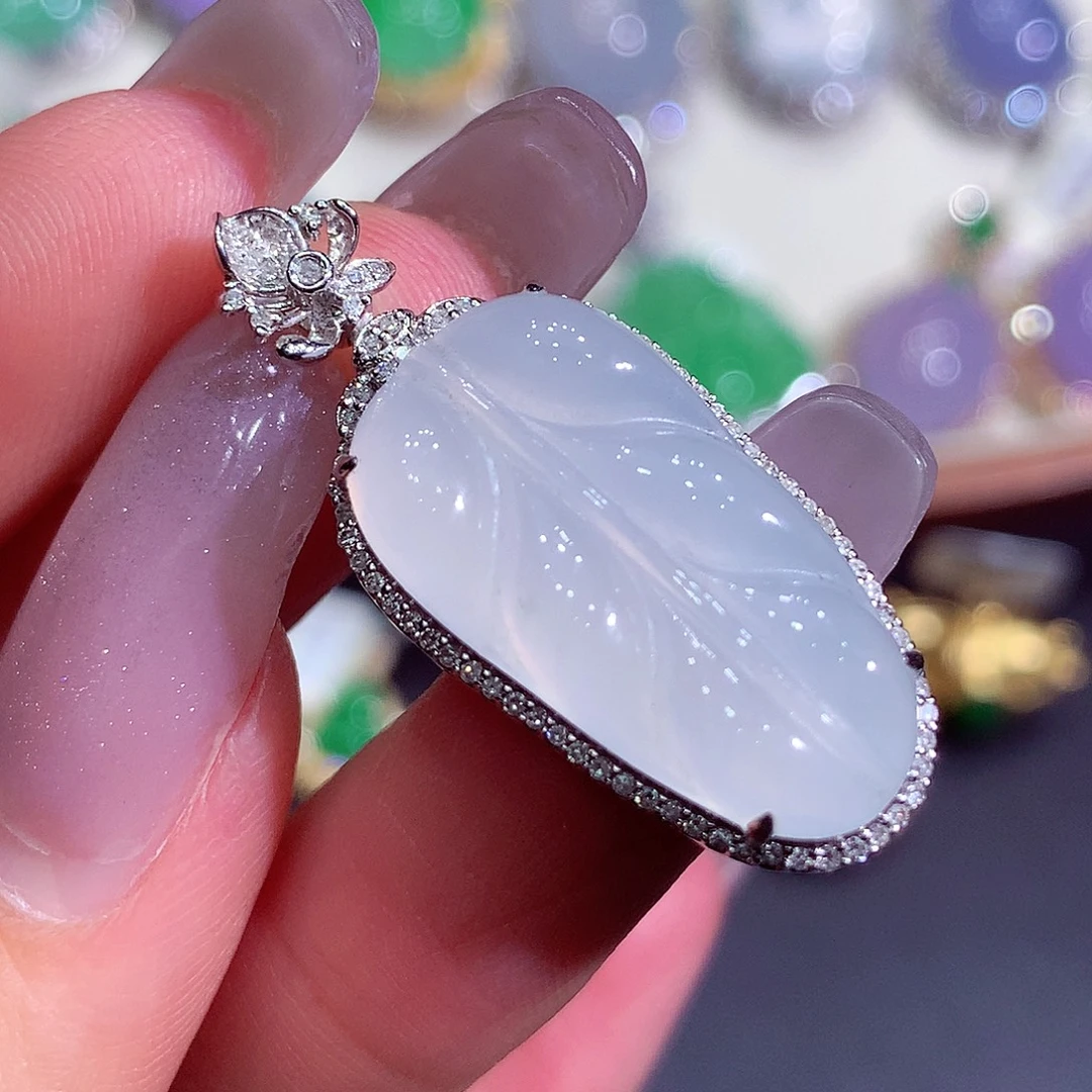 翡翠18K金镶嵌吊坠(不含链)