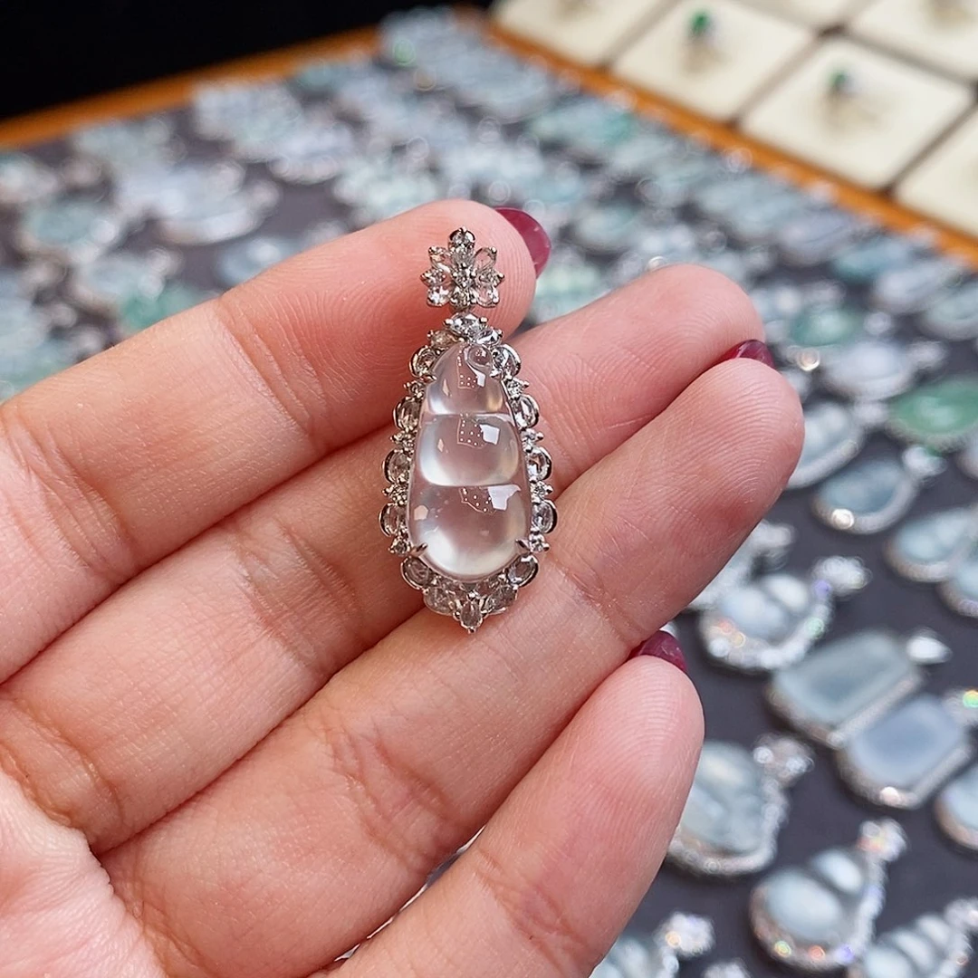 翡翠颈饰未镶嵌天然缅甸a货翡翠