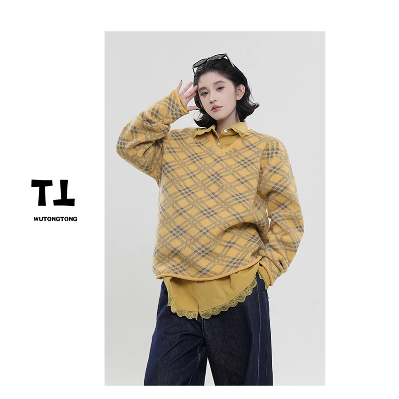 现货【月光手书】冬季新款格纹圆领套头毛衣女宽松针织上衣61785