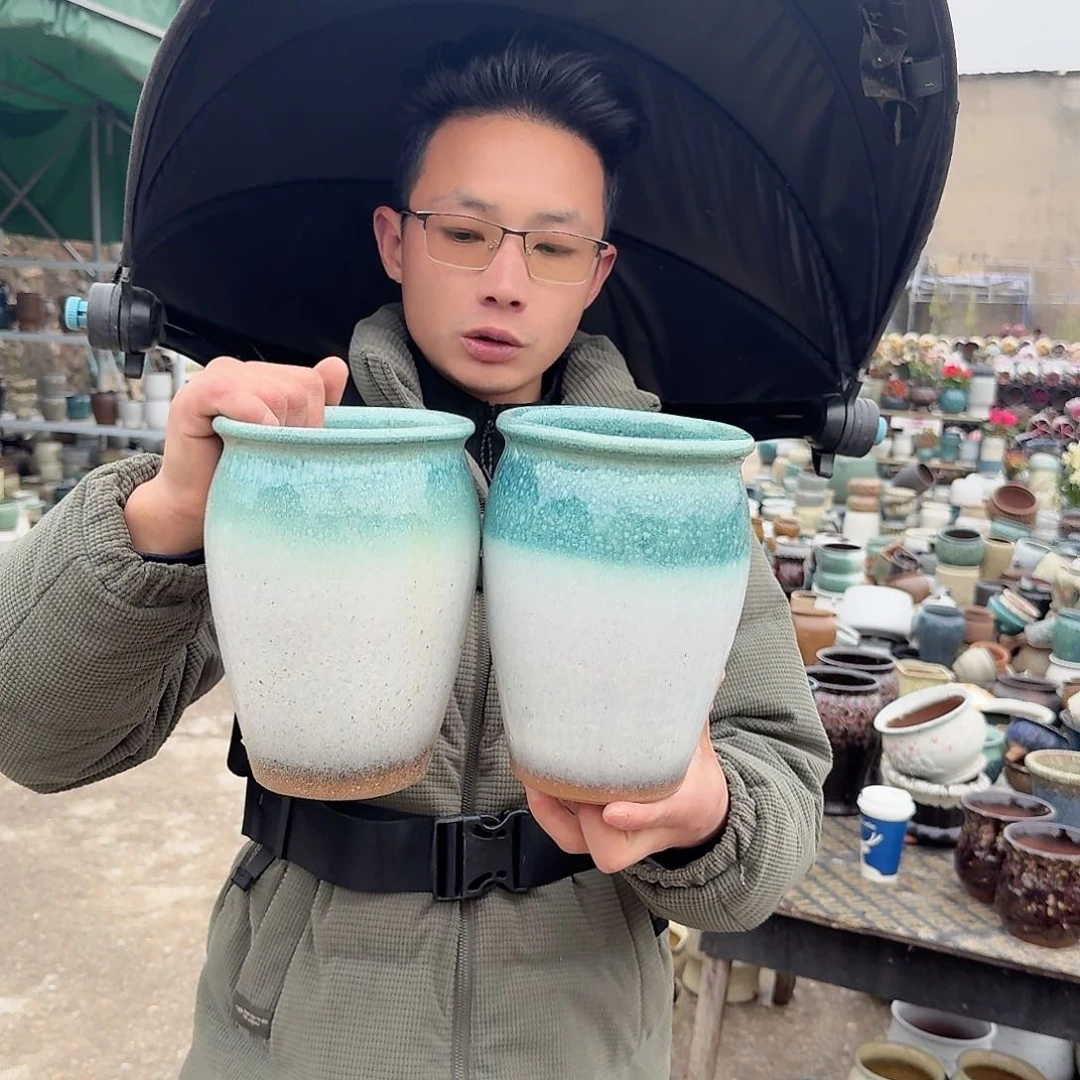 紫砂花盆口14高20（两个绿色