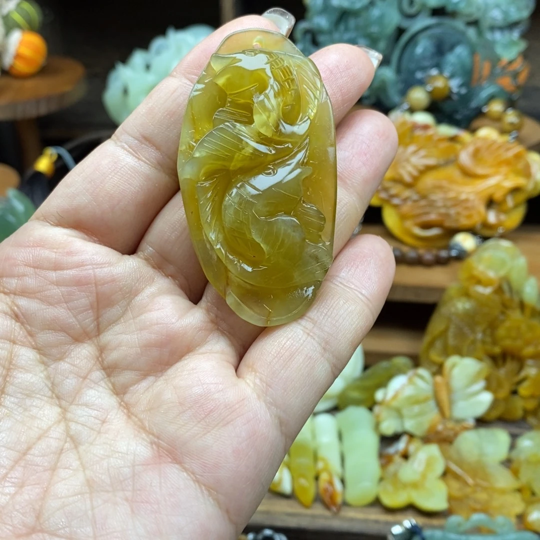 蛇纹石玉未镶嵌吊坠(赠链)
