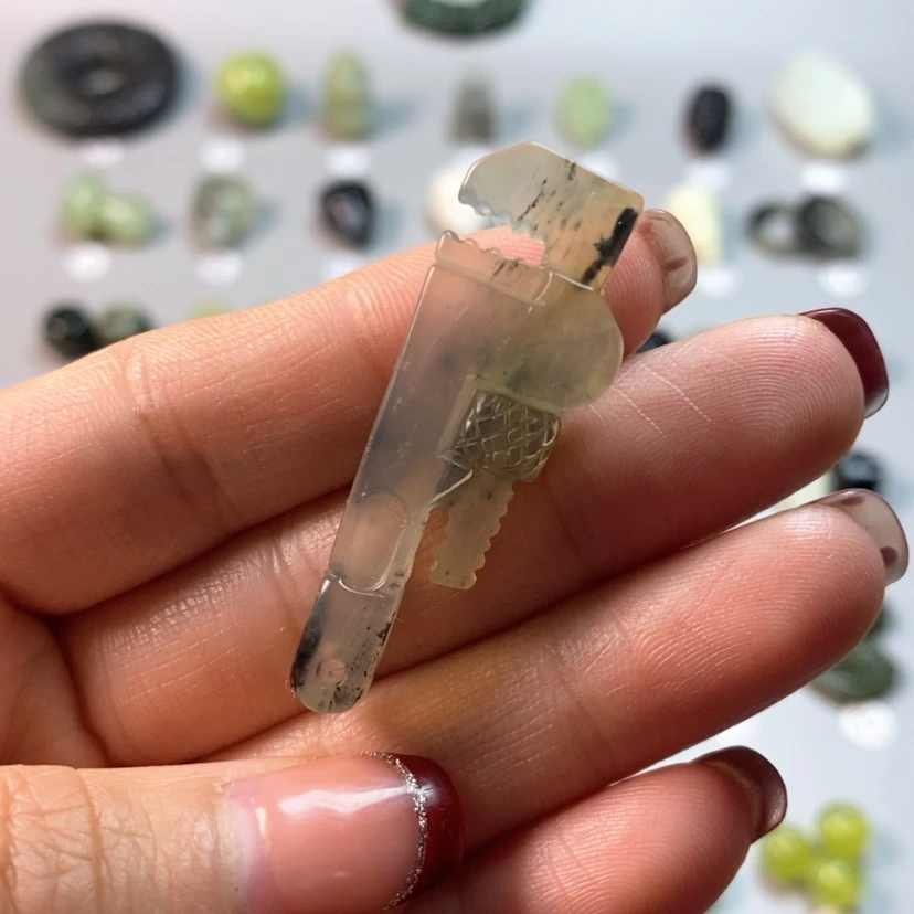 【闪购商品】蛇纹石玉吊坠(不含链)未镶嵌