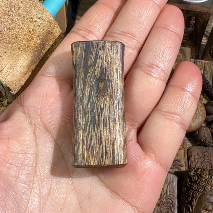 沉香沉香碎屑白棋楠沉香牌7克