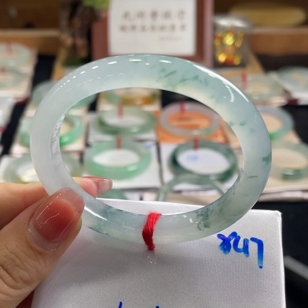 翡翠手镯未镶嵌53.2贵天然A货