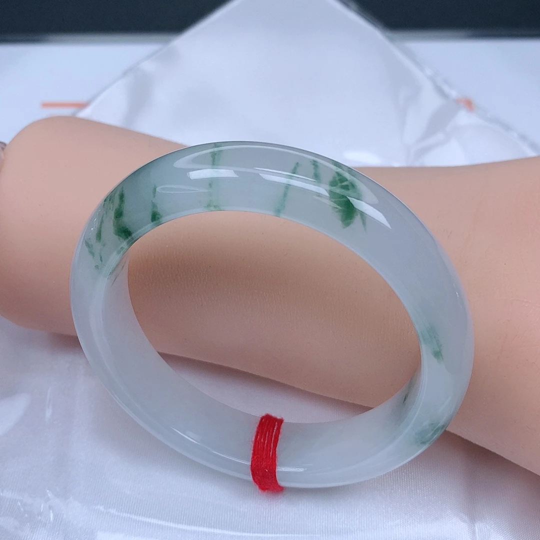 【闪购商品】未镶嵌手镯翡翠，53