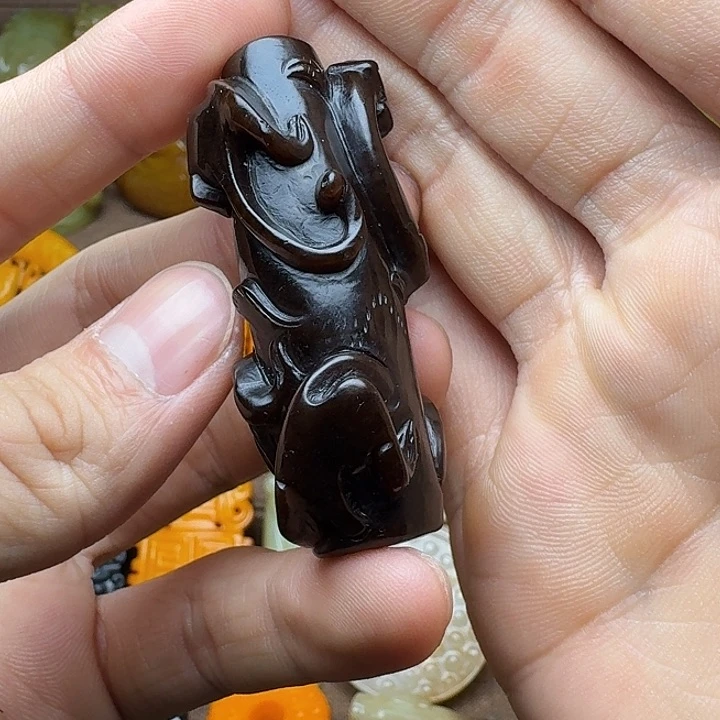 和田玉挂件未镶嵌我**意