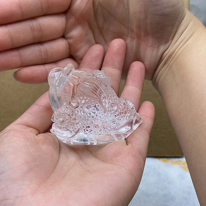 N***a未镶嵌水晶大型摆件（非配饰）