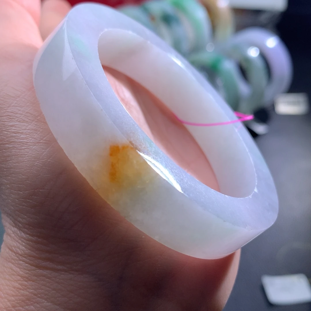 定制翡翠未镶嵌翡翠手镯