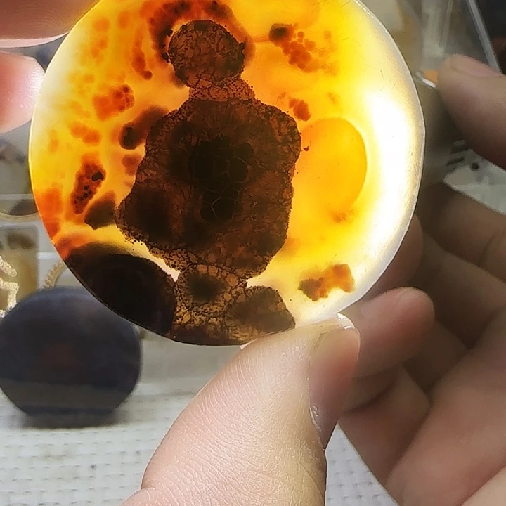 玛瑙/玉髓未镶嵌珠宝奇石