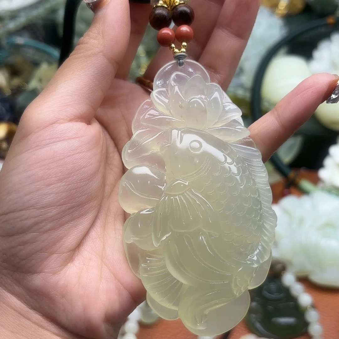蛇纹石玉未镶嵌吊坠