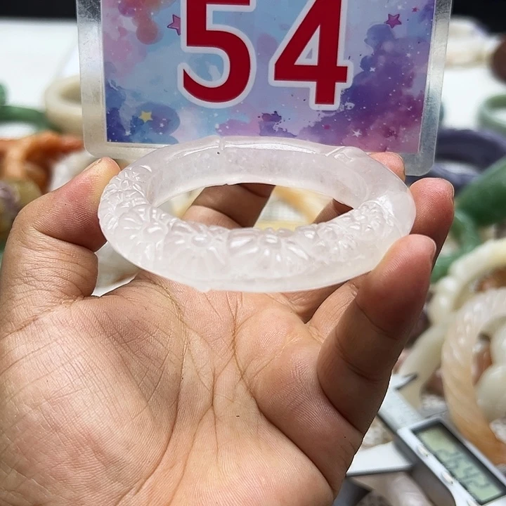未镶嵌手镯石英岩玉