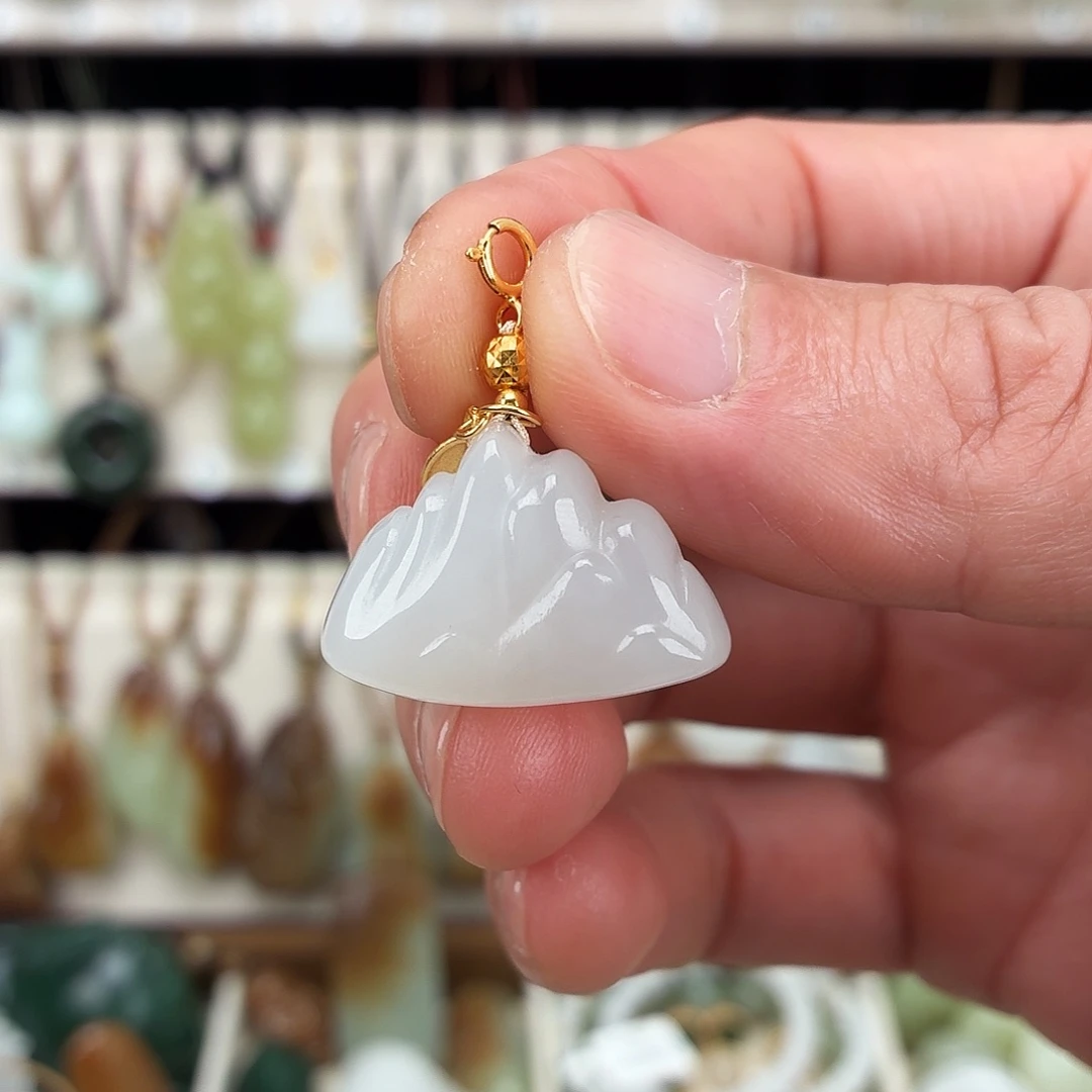 和田玉未镶嵌颈饰天然和田玉白玉金山吊坠