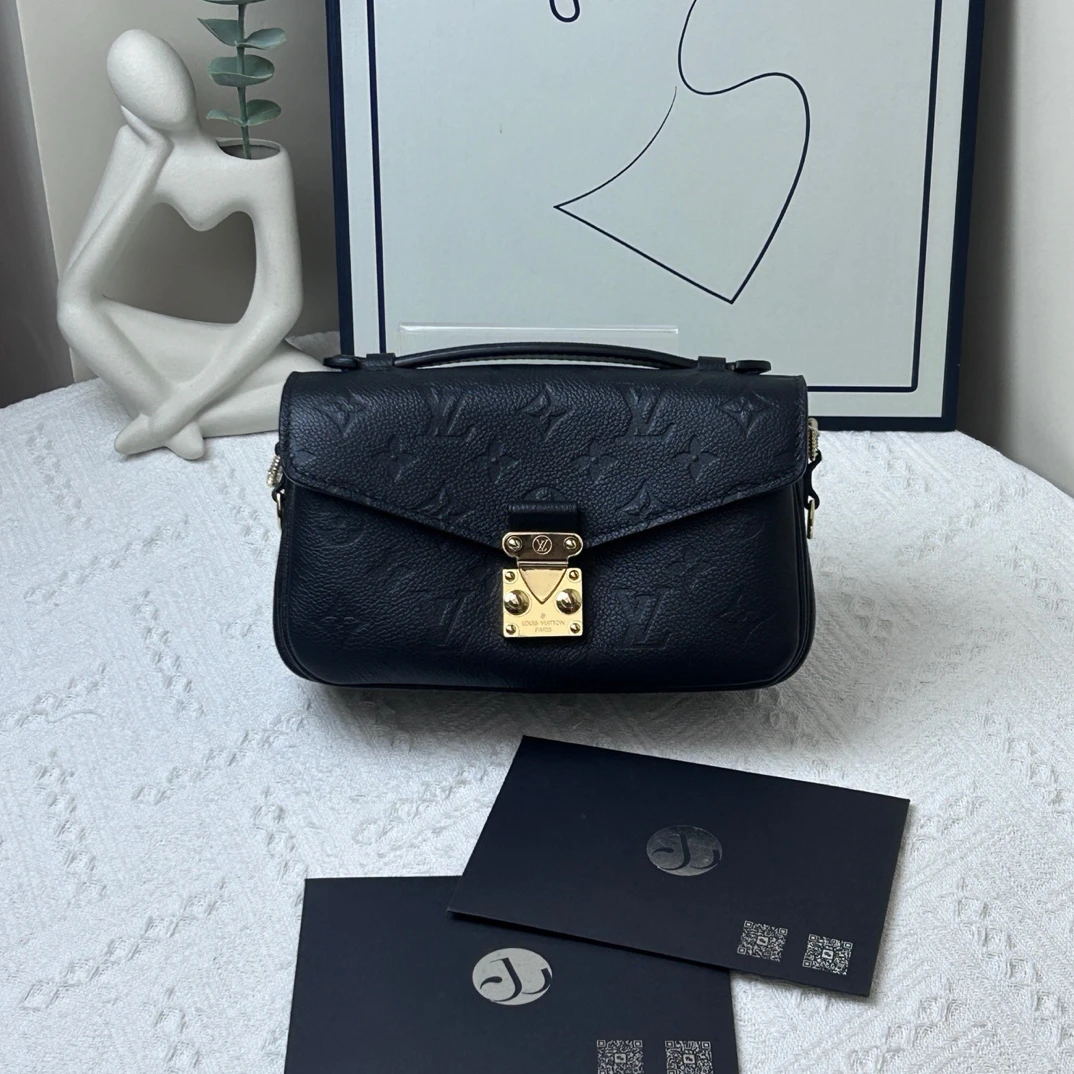 95新 LouisVuitton/路易威登 小邮差黑色 芯片款/JW8142