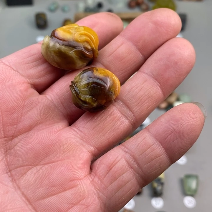 *****蛇纹石玉未镶嵌文玩百搭配饰