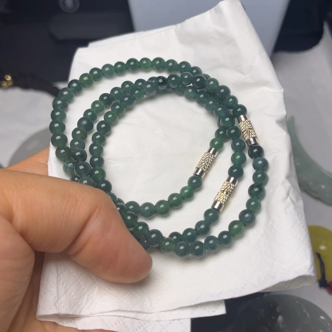 翡翠未镶嵌颈饰挂件