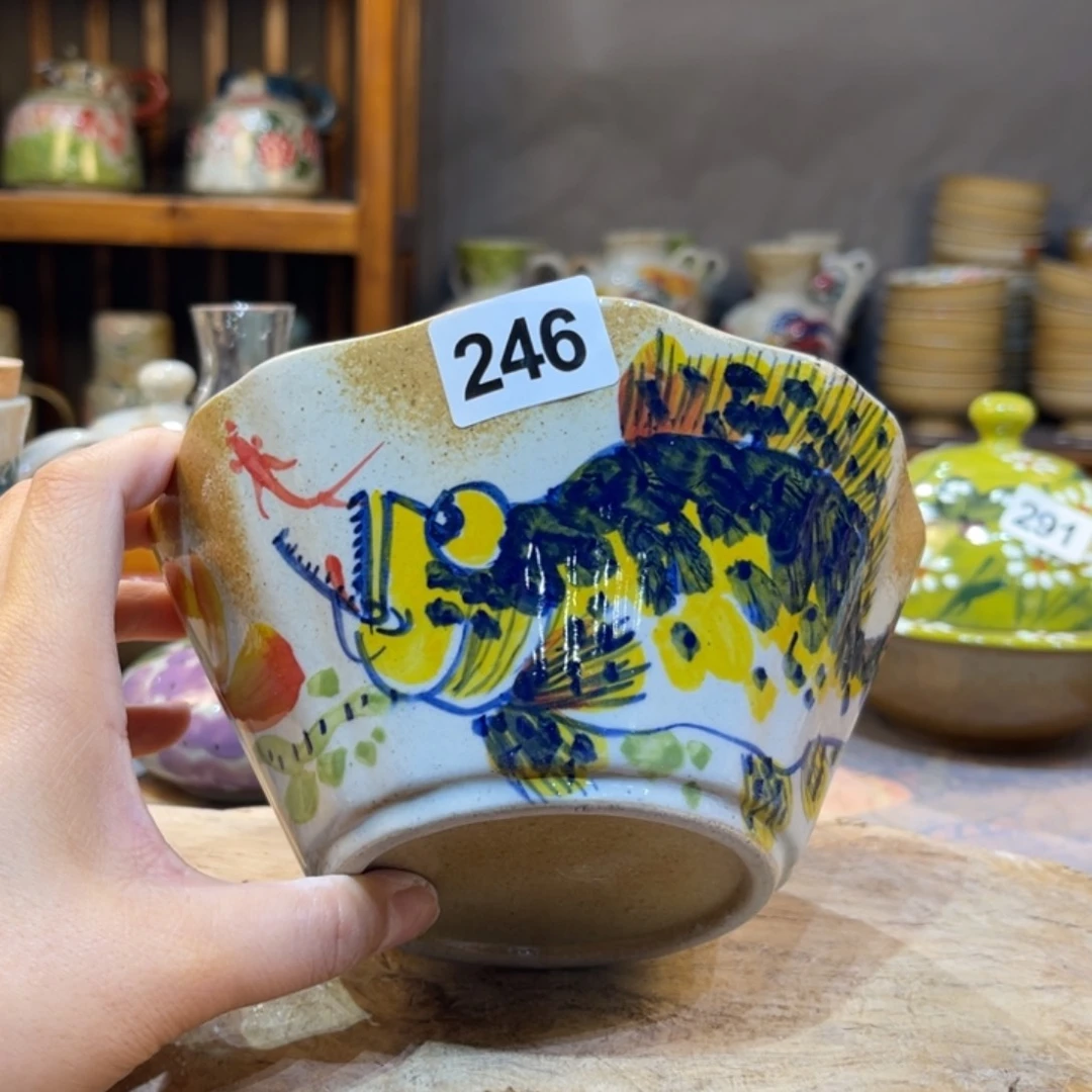 摆件t****士景德镇手工制作