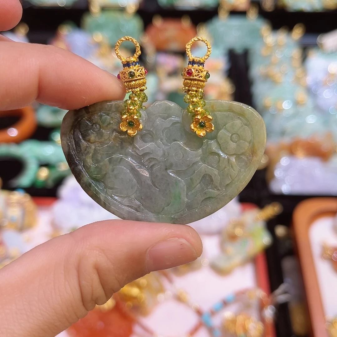 翡翠合金吊坠(赠链)