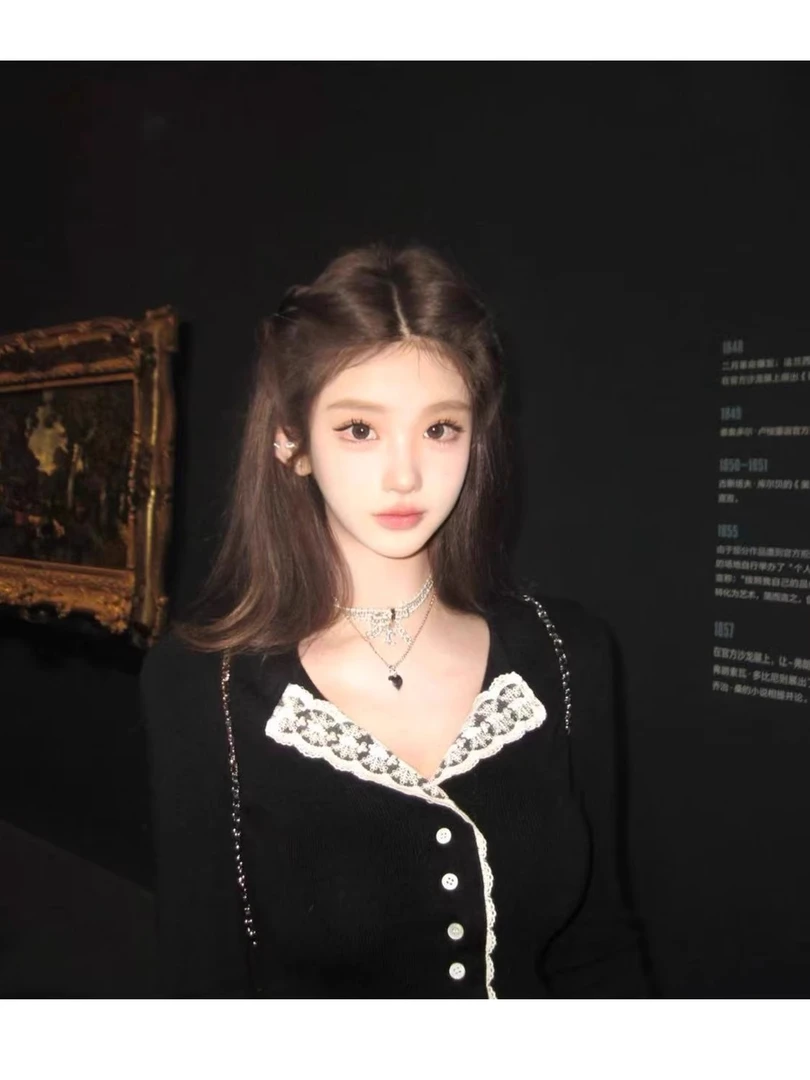 JMSHOP 兰斯艺术生 蕾丝拼接针织衫女设计感秋冬内搭长袖上衣