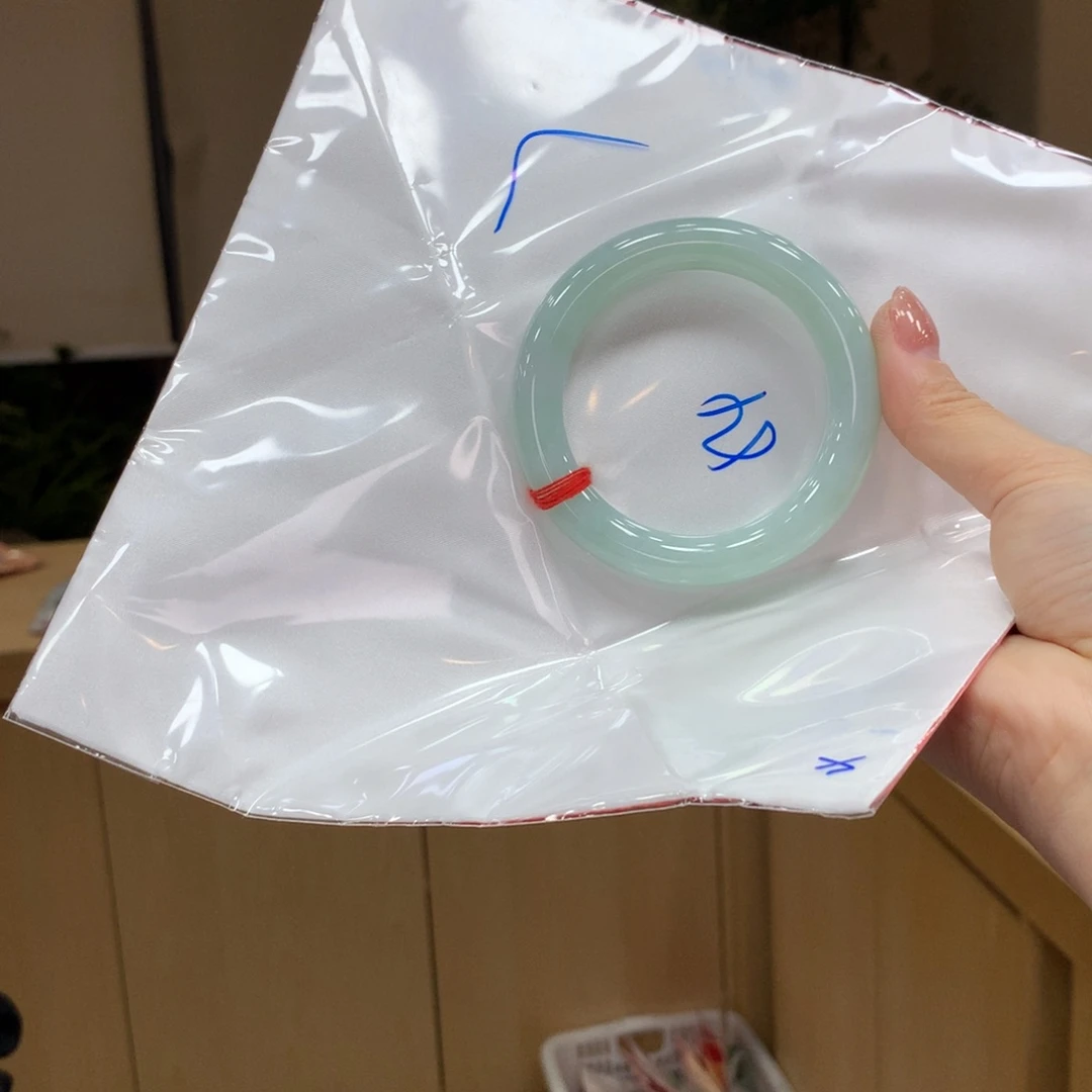 未镶嵌手镯翡翠不退不换