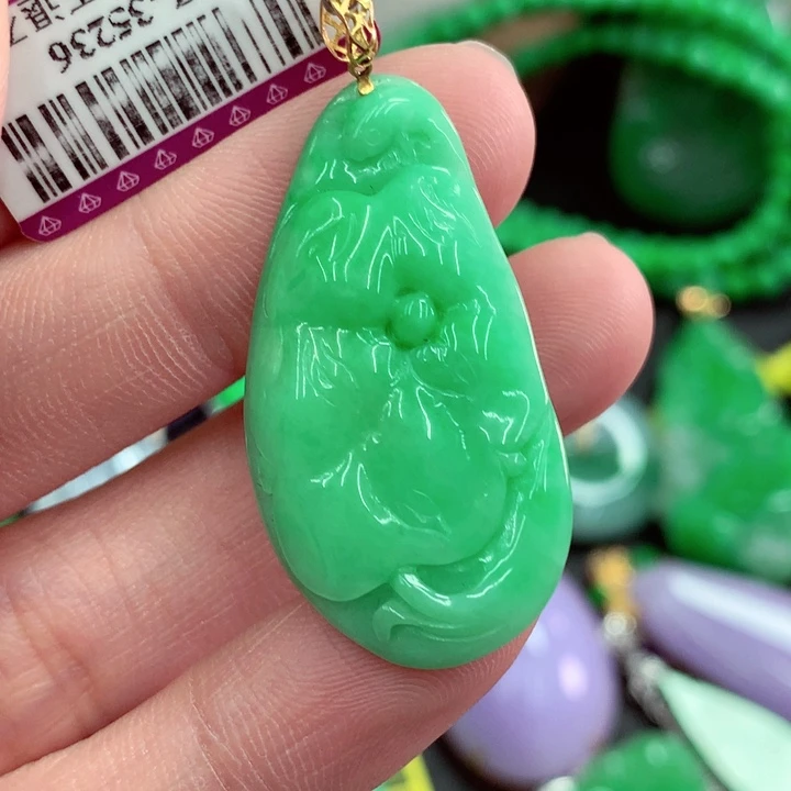 翡翠18K金镶嵌吊坠(不含链)